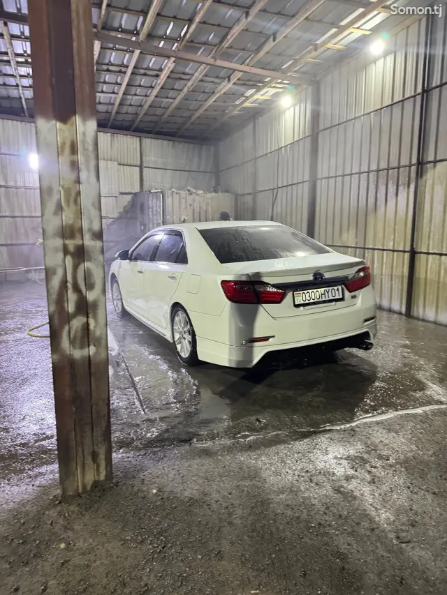 Toyota Camry 2014 · 2.5 AT