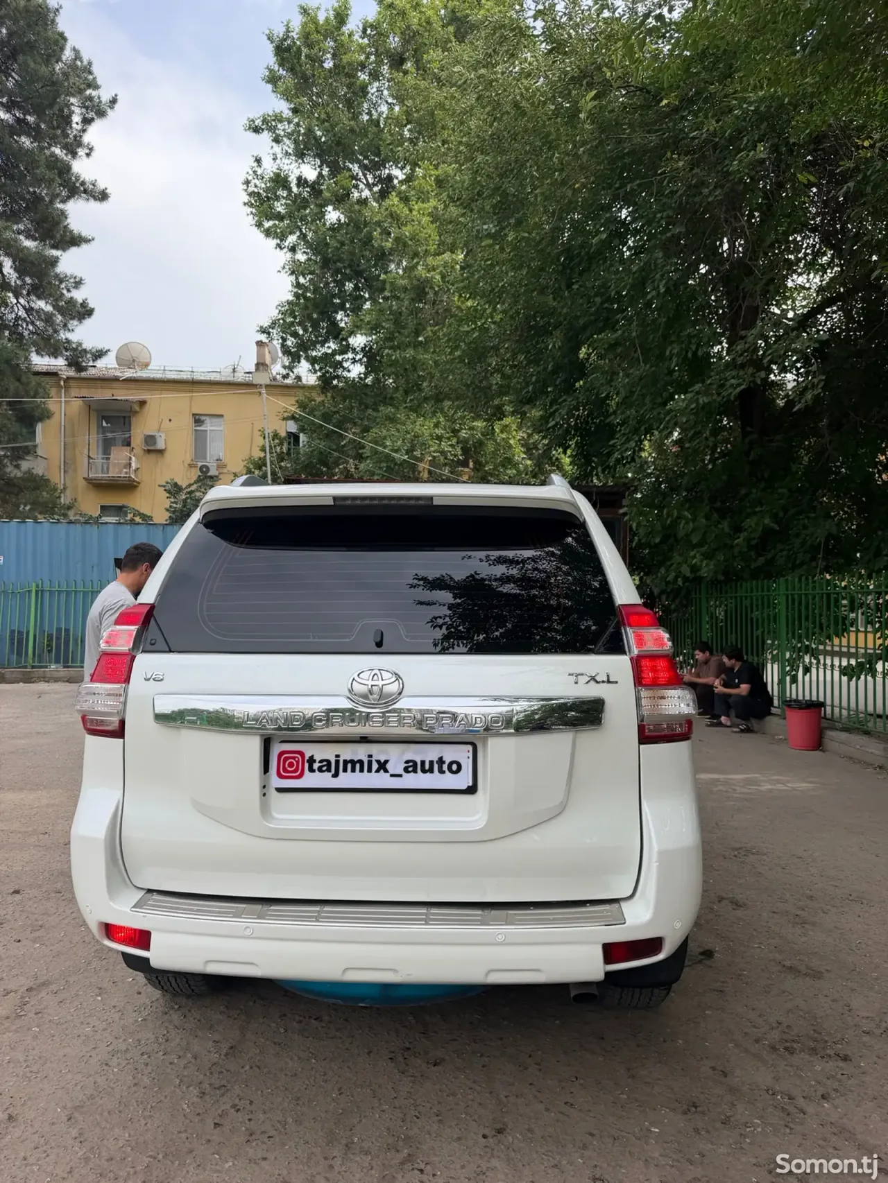 Toyota Land Cruiser Prado 2014 · 4.0 AT