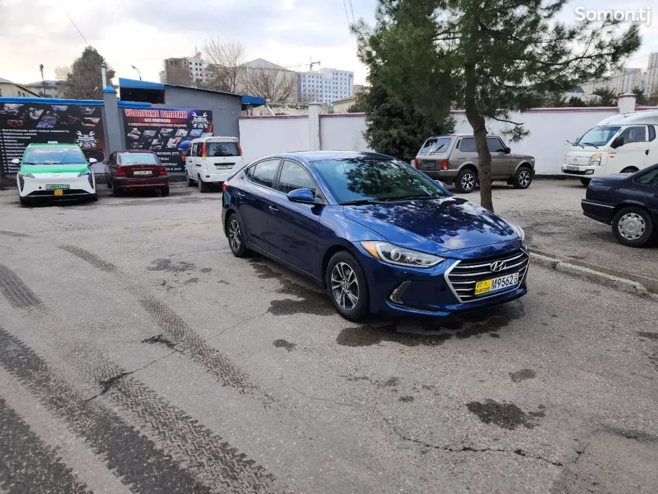 Hyundai Elantra 2017 · 2.0 AT