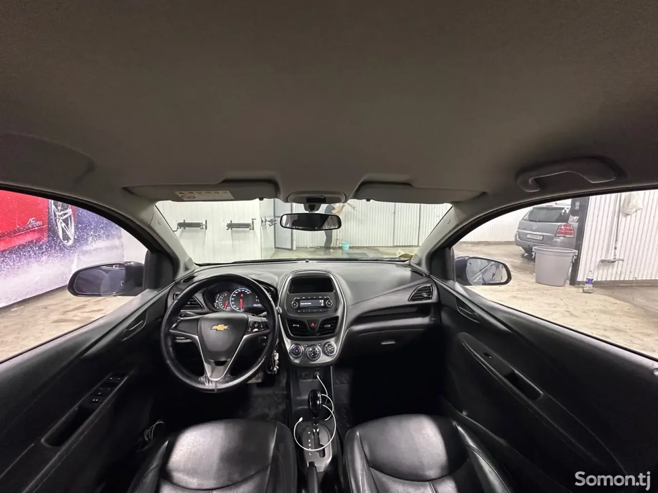Chevrolet Spark 2016 · 1.0 AT