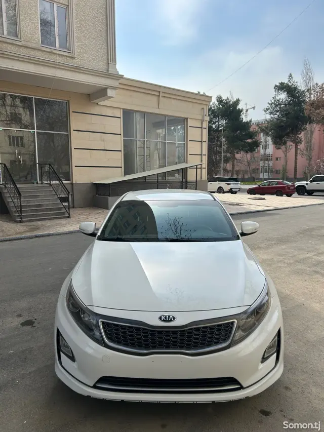 Kia Optima 2015 · 2.4 AT