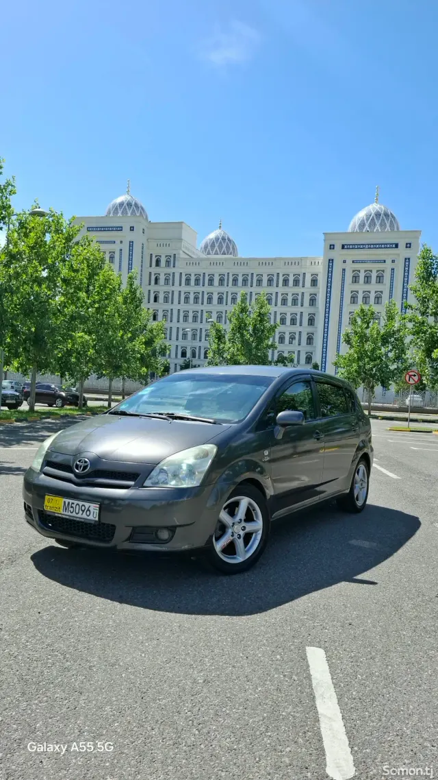 Toyota Verso 2007 · 2.2 MT