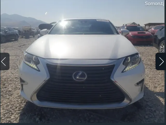 Lexus ES series 2016 · 2.5 AT