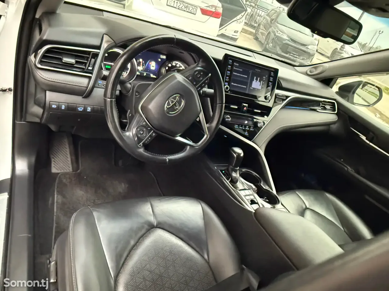 Toyota Camry 2021 · 2.5 AT