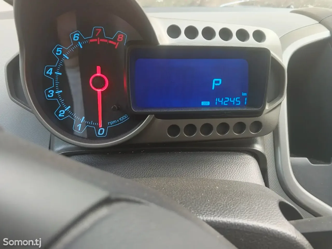 Chevrolet Aveo 2014 · 1.4 AT