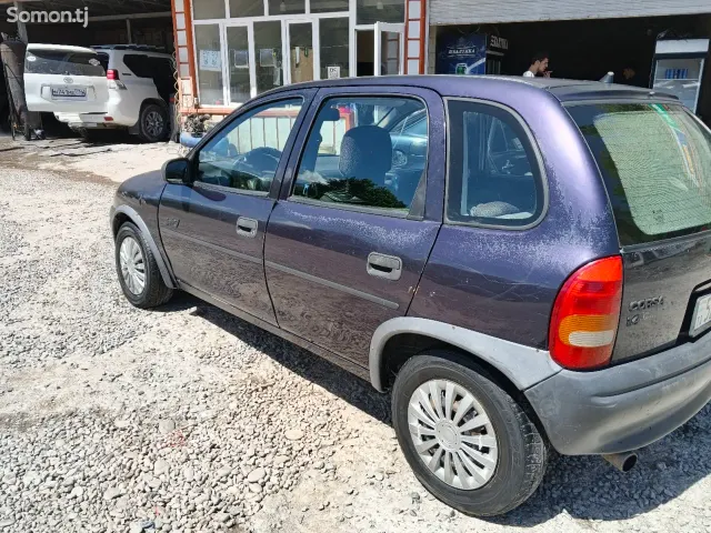 Opel Corsa 1996 · 1.4 MT