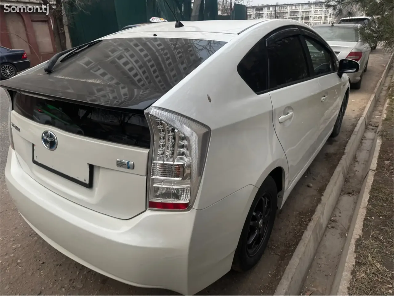 Toyota Prius 2009 · 1.8 CVT