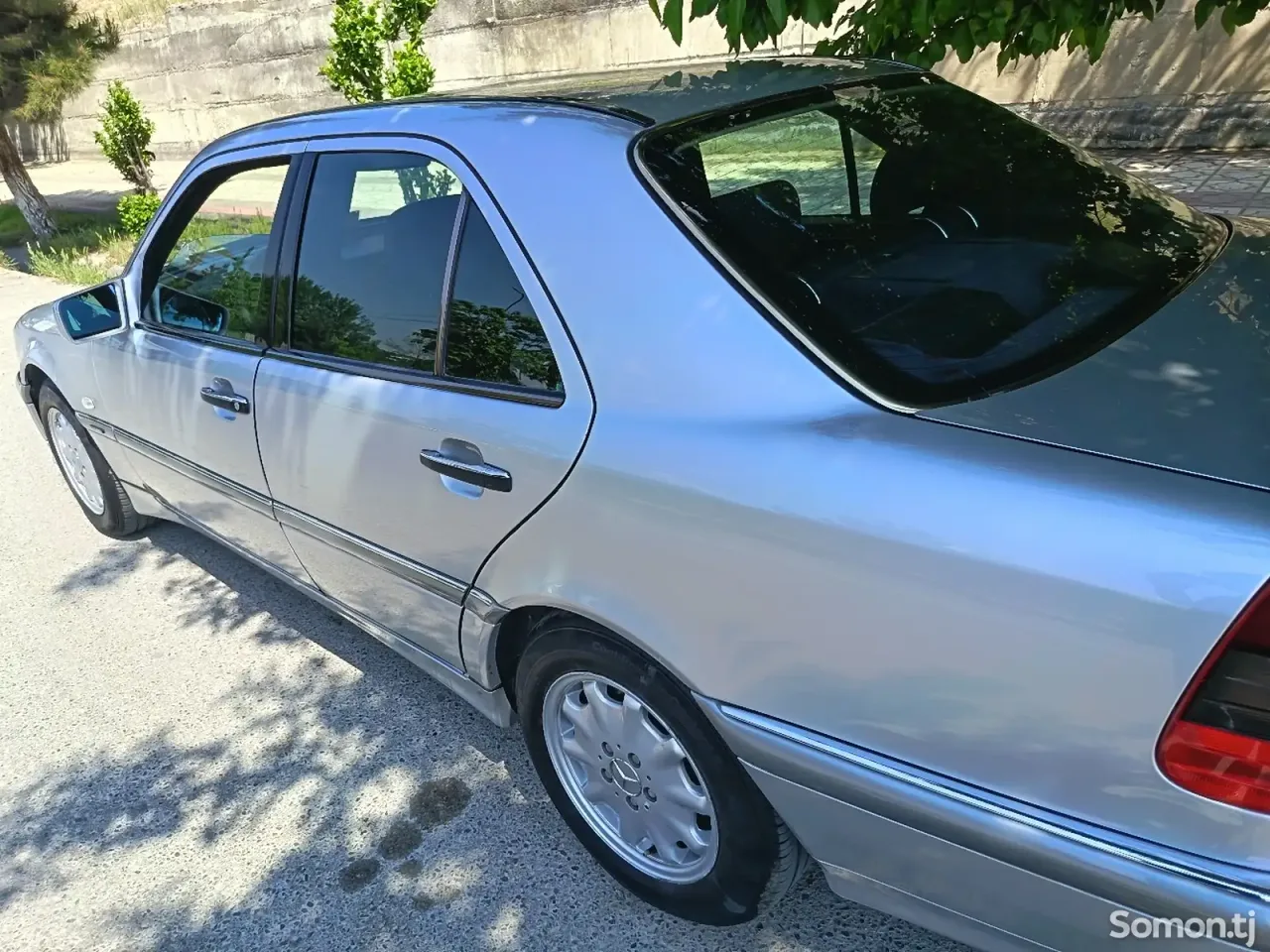 Mercedes-Benz C class 2000 · 2.0 AT