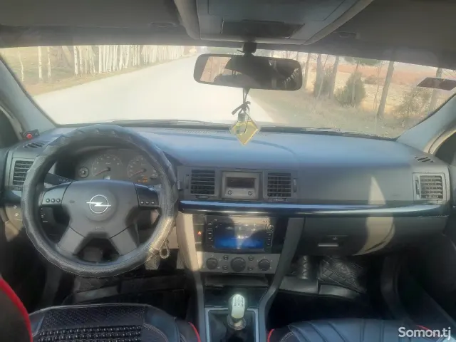 Opel Vectra C 2002 · 2.2 MT