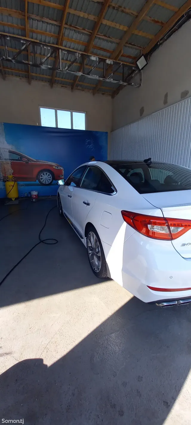 Hyundai Sonata 2015 · 2.0 AT