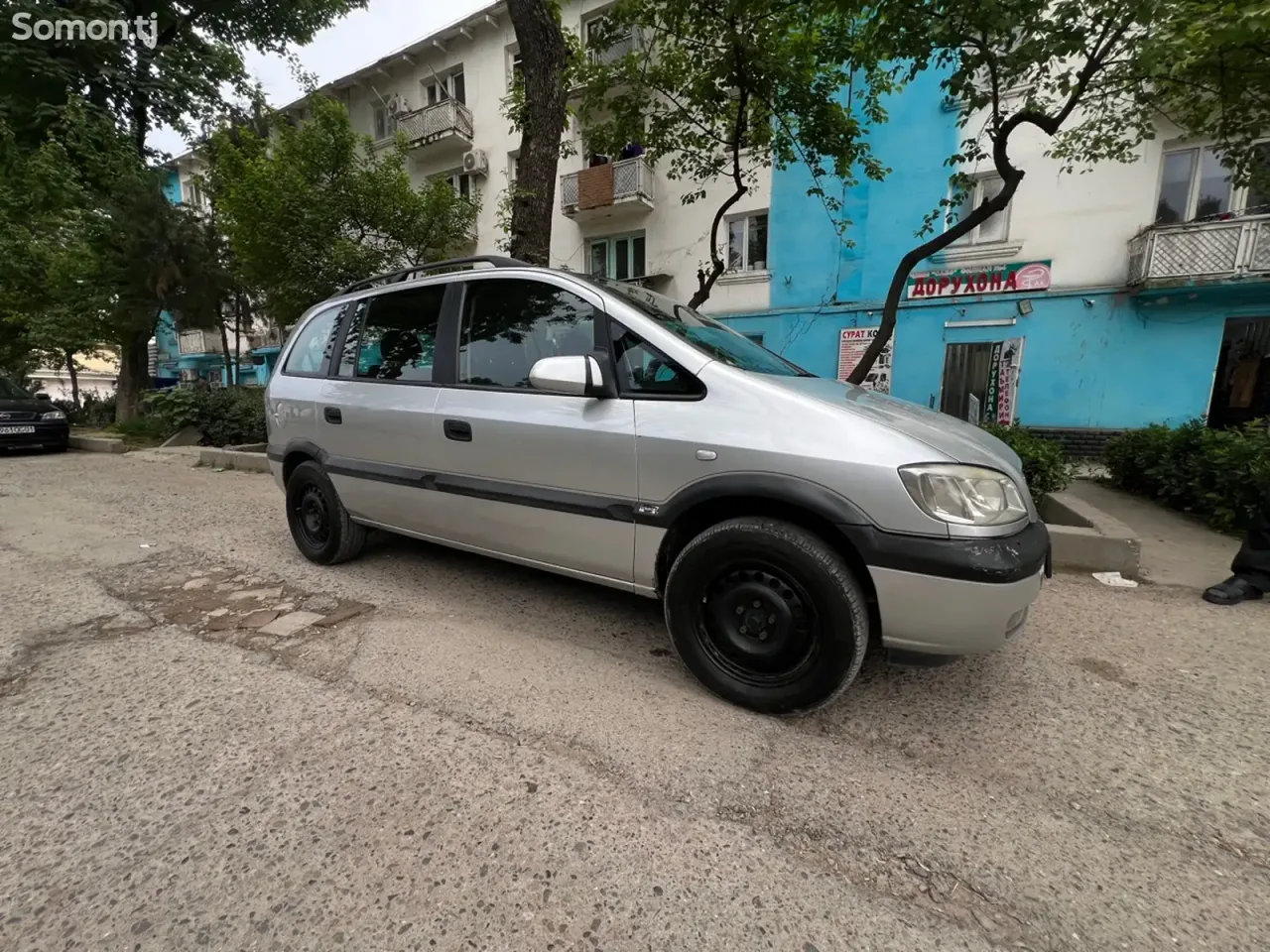 Opel Zafira 2000 · 1.8 MT