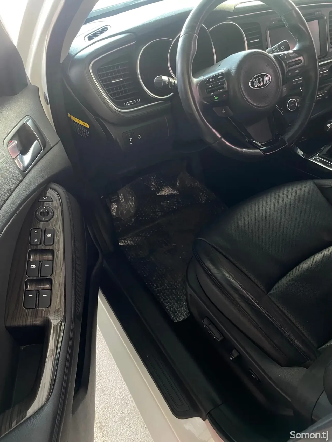 Kia K5 2015 · 2.0 AT