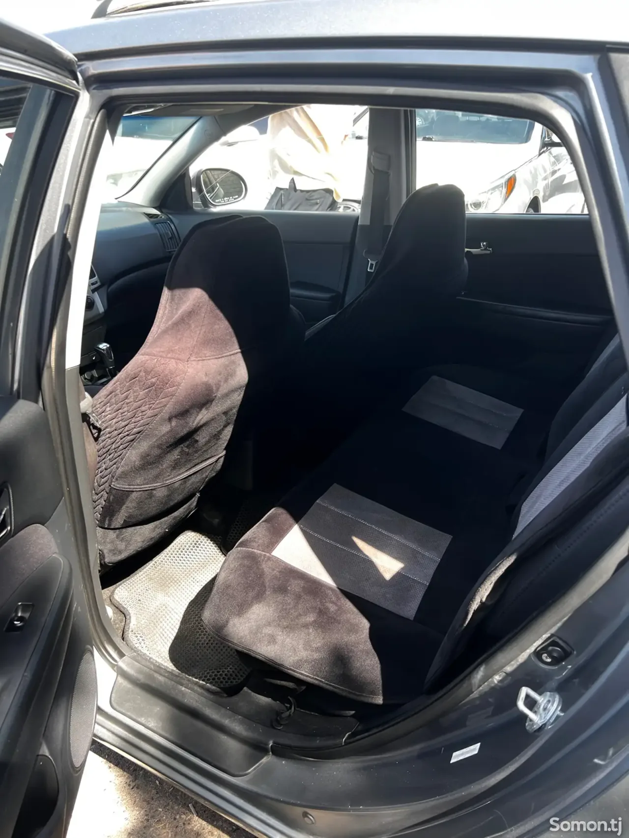 Hyundai Elantra 2010 · 2.0 AT