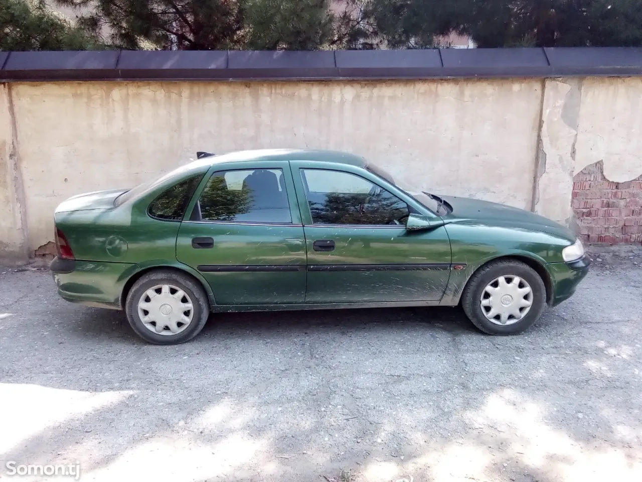 Opel Vectra B 1996 · 1.6 MT