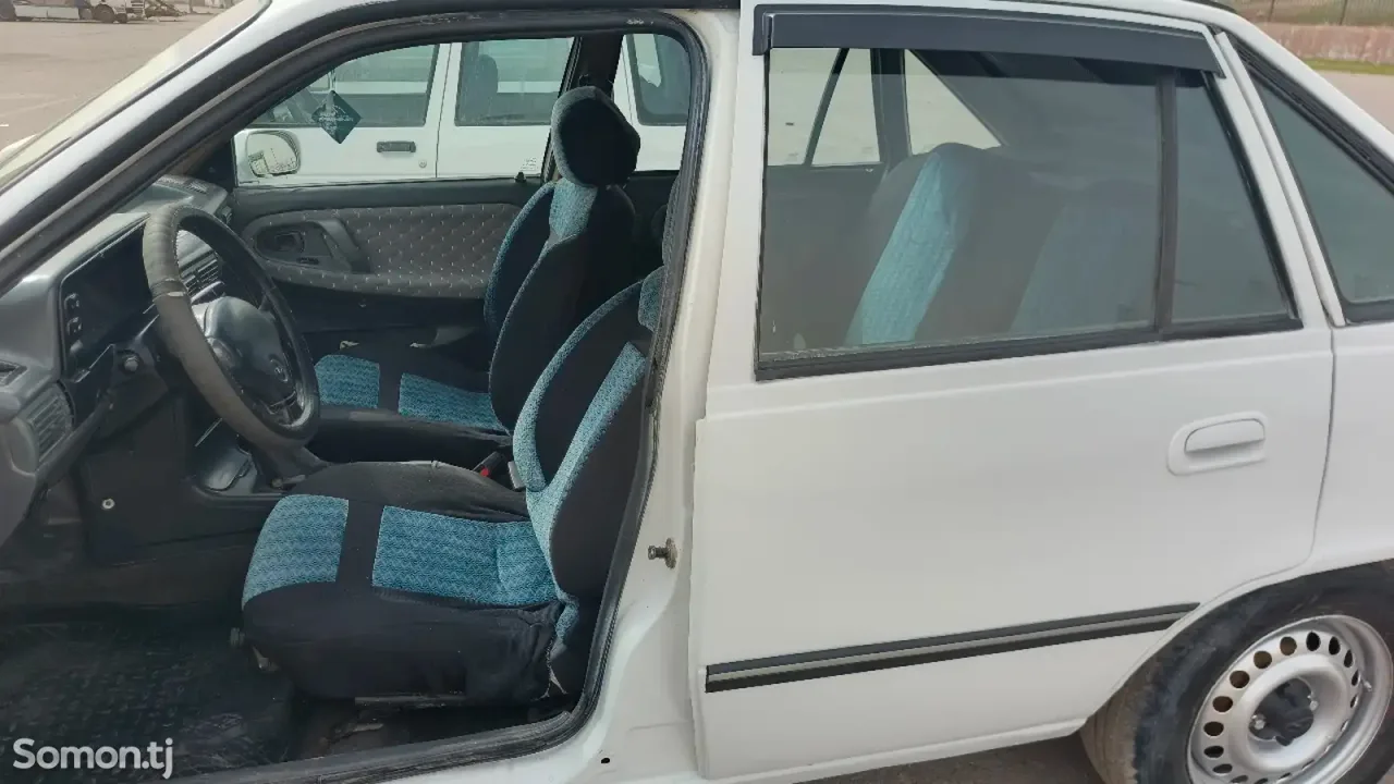 Daewoo Nexia 1996 · 1.5 MT