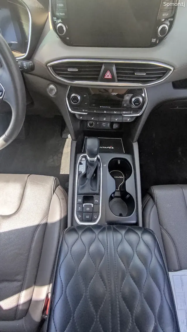 Hyundai Santa Fe 2018 · 2.0 AT