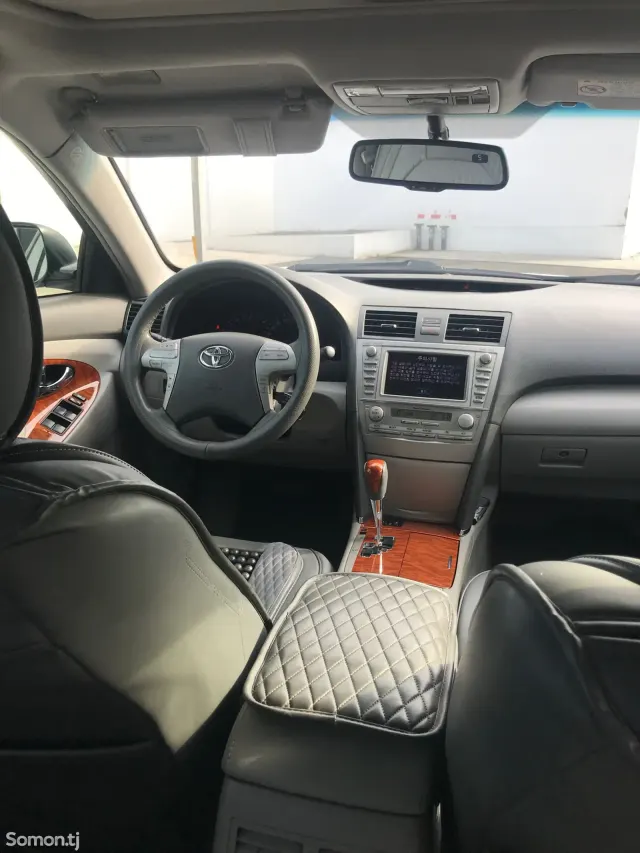 Toyota Camry 2010 · 2.5 AT