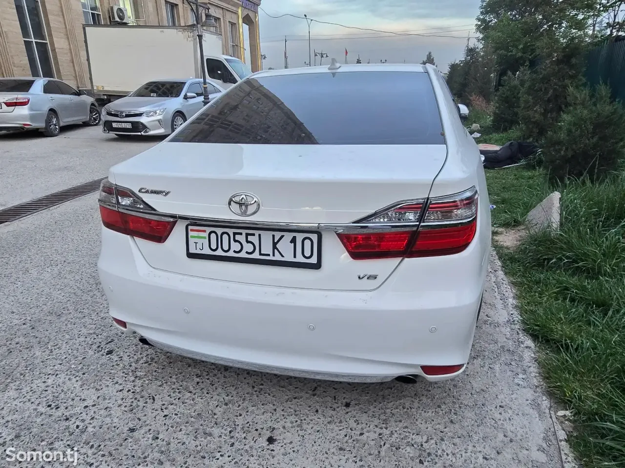 Toyota Camry 2017 · 3.5 AT