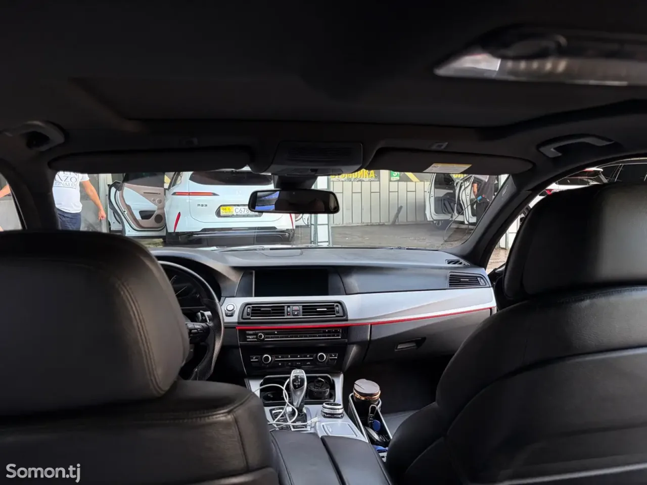 BMW 5 series 2013 · 3.0 AT