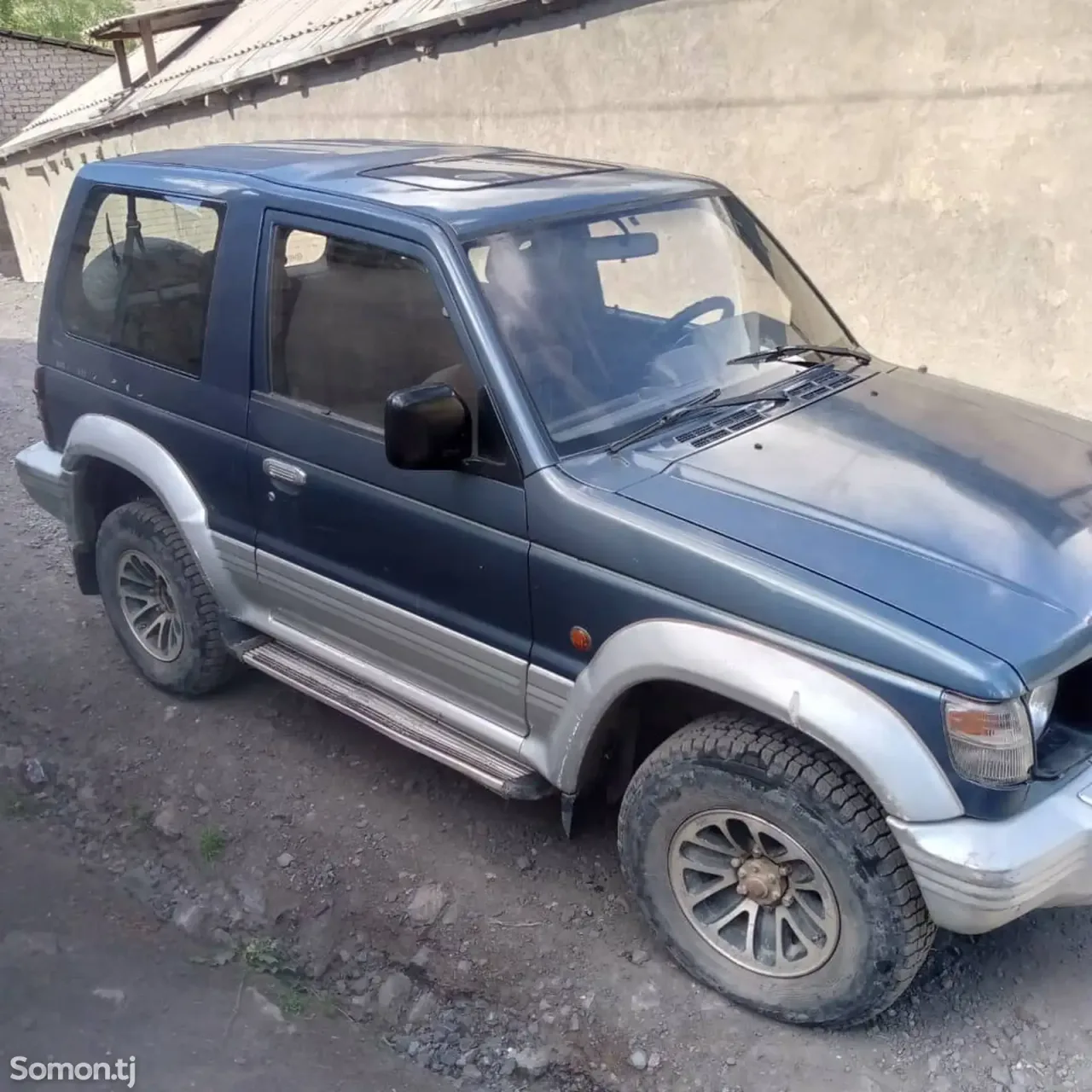 Mitsubishi Pajero 1993 · 3.0 AT