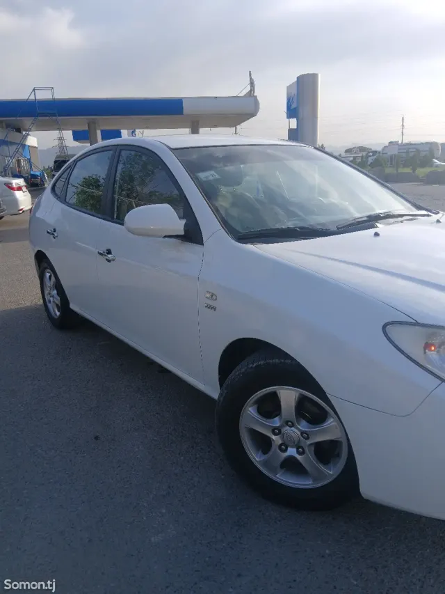Hyundai Avante 2007 · 1.6 AT