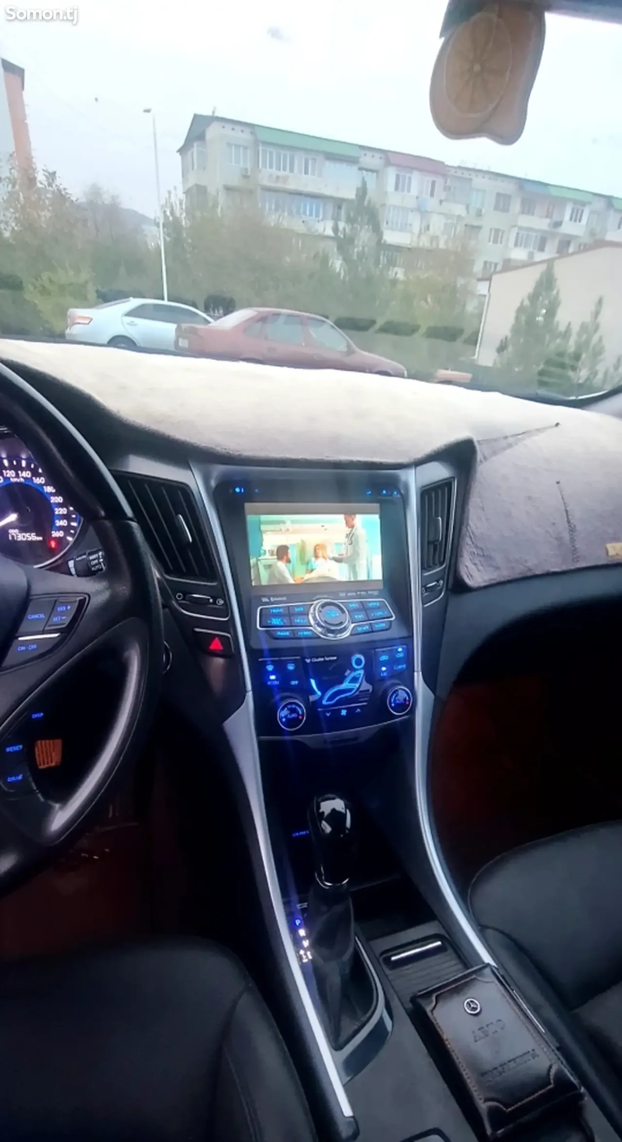 Hyundai Sonata 2012 · 2.0 AT
