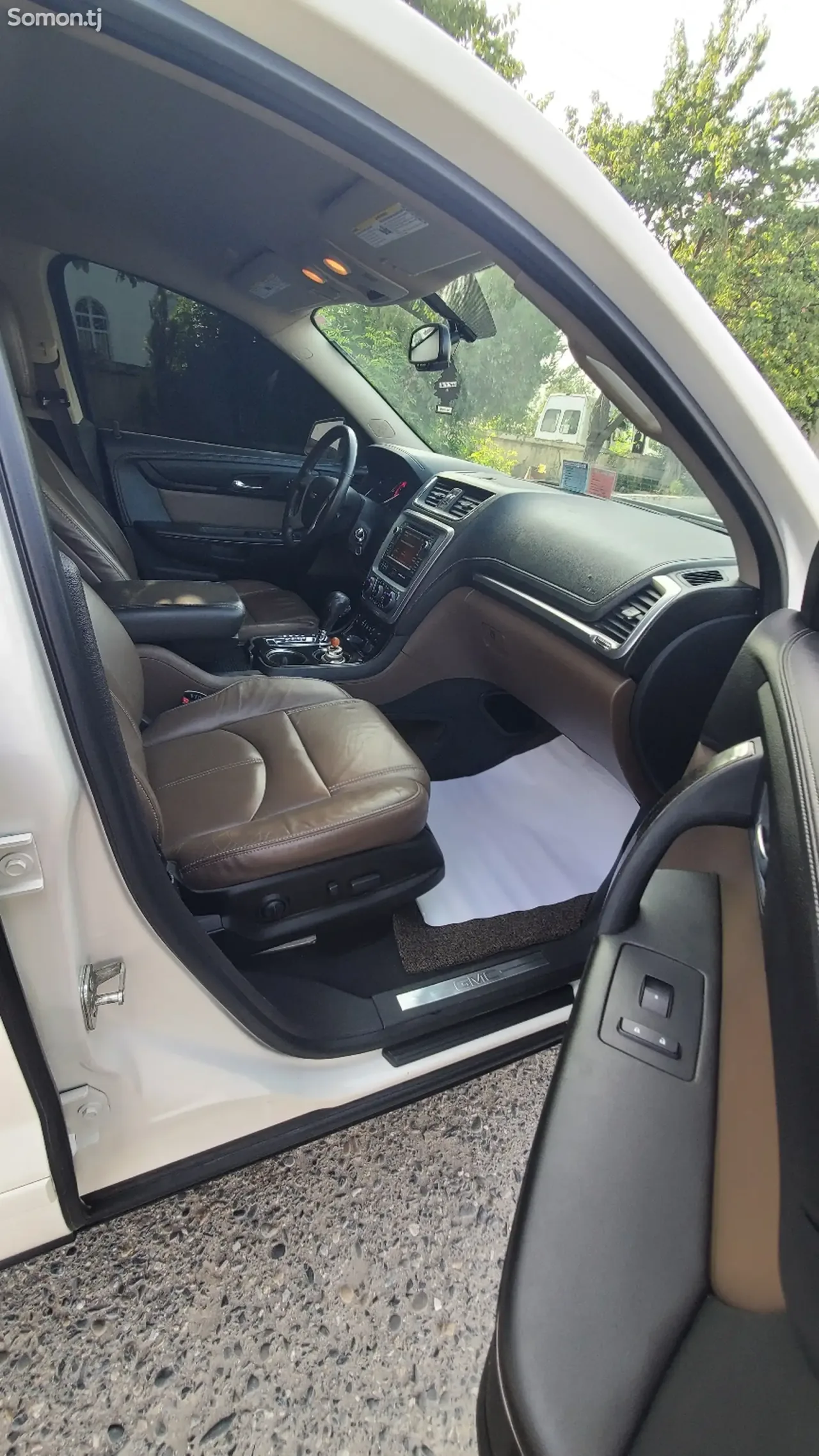 GMC Acadia 2015 · 3.6 AT