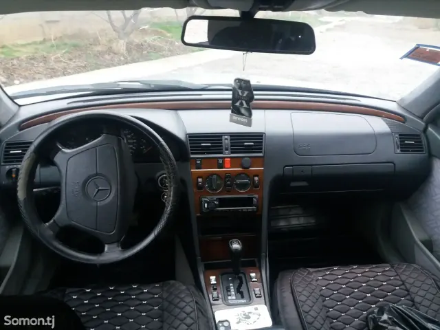 Mercedes-Benz C class 1994 · 1.8 AT