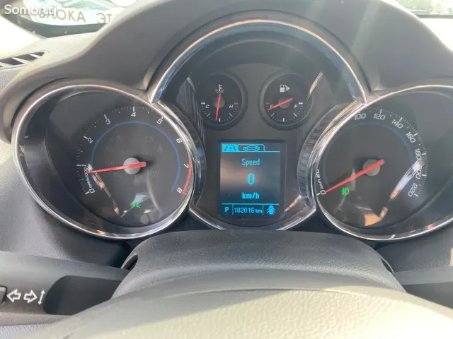 Chevrolet Cruze 2014 · 1.8 AT