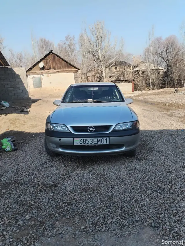 Opel Vectra B 1998 · 1.6 MT