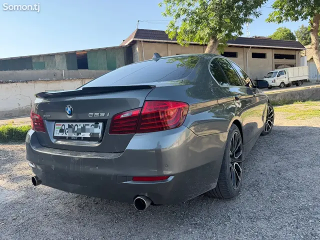 BMW M5 2014 · 2.8 AT