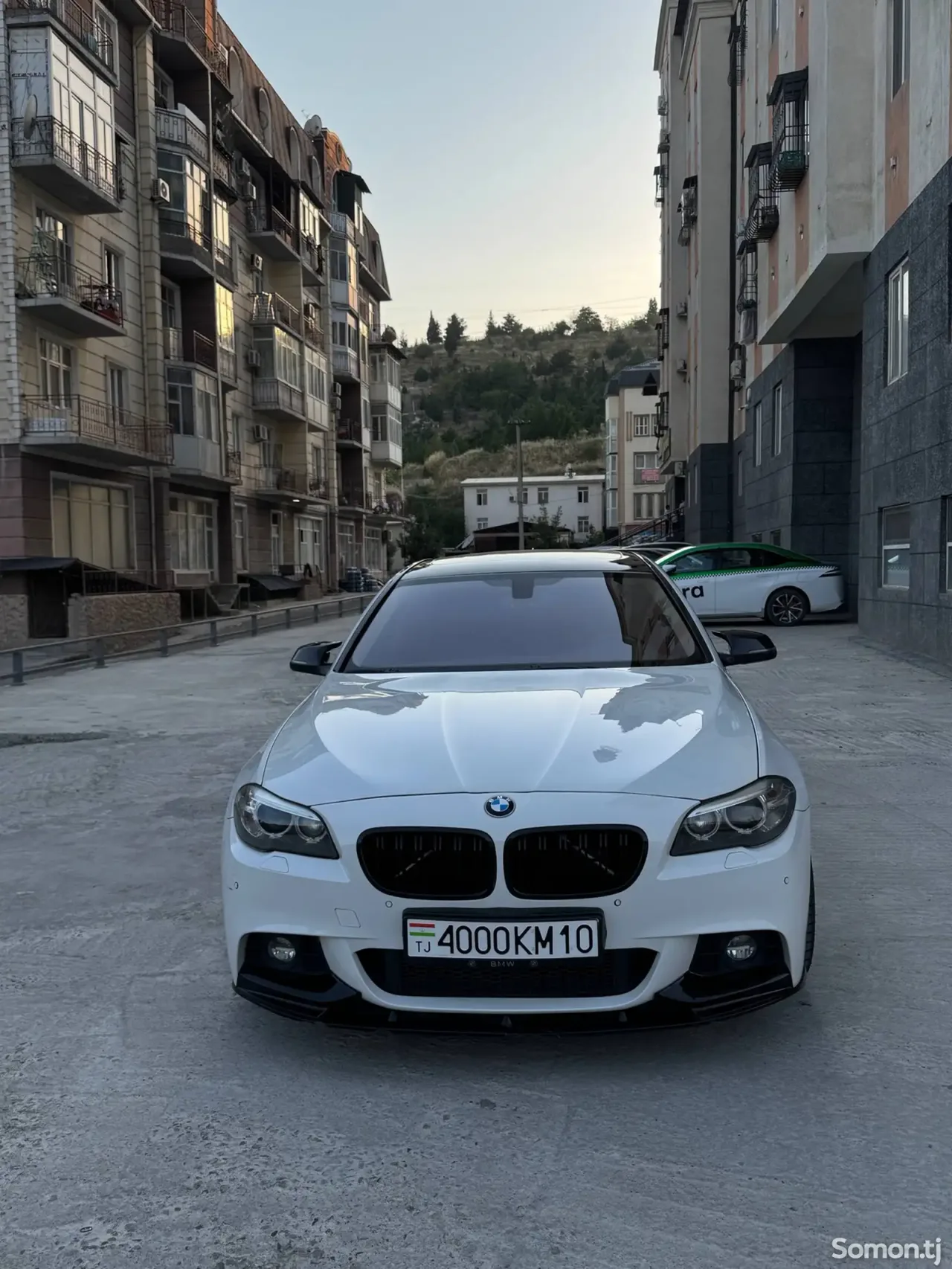 BMW 5 series 2015 · 2.8 AT