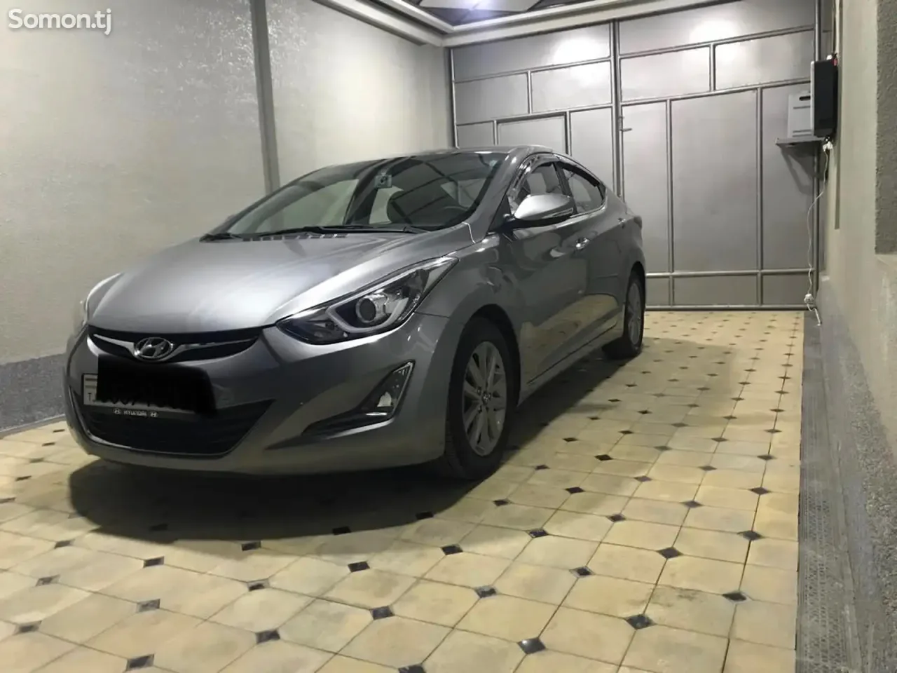 Hyundai Avante 2014 · 1.6 AT