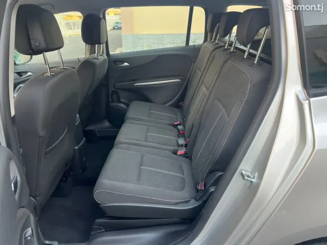 Opel Zafira 2017 · 2.0 AT