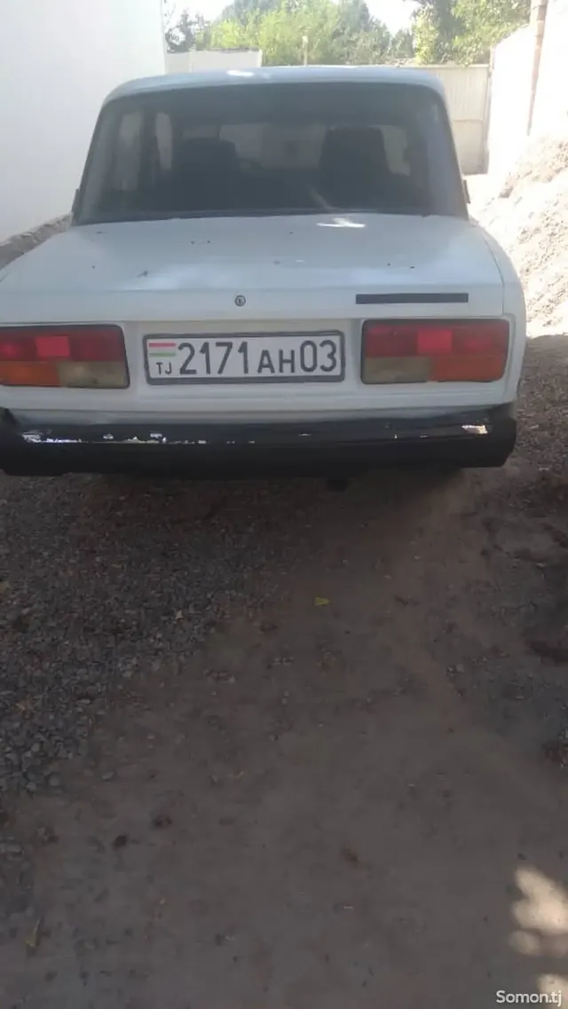 Lada (ВАЗ) 2107 1999 · 1.6 MT
