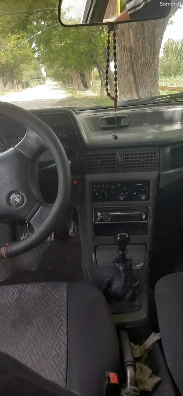 Daewoo Nexia 1996 · 1.5 MT