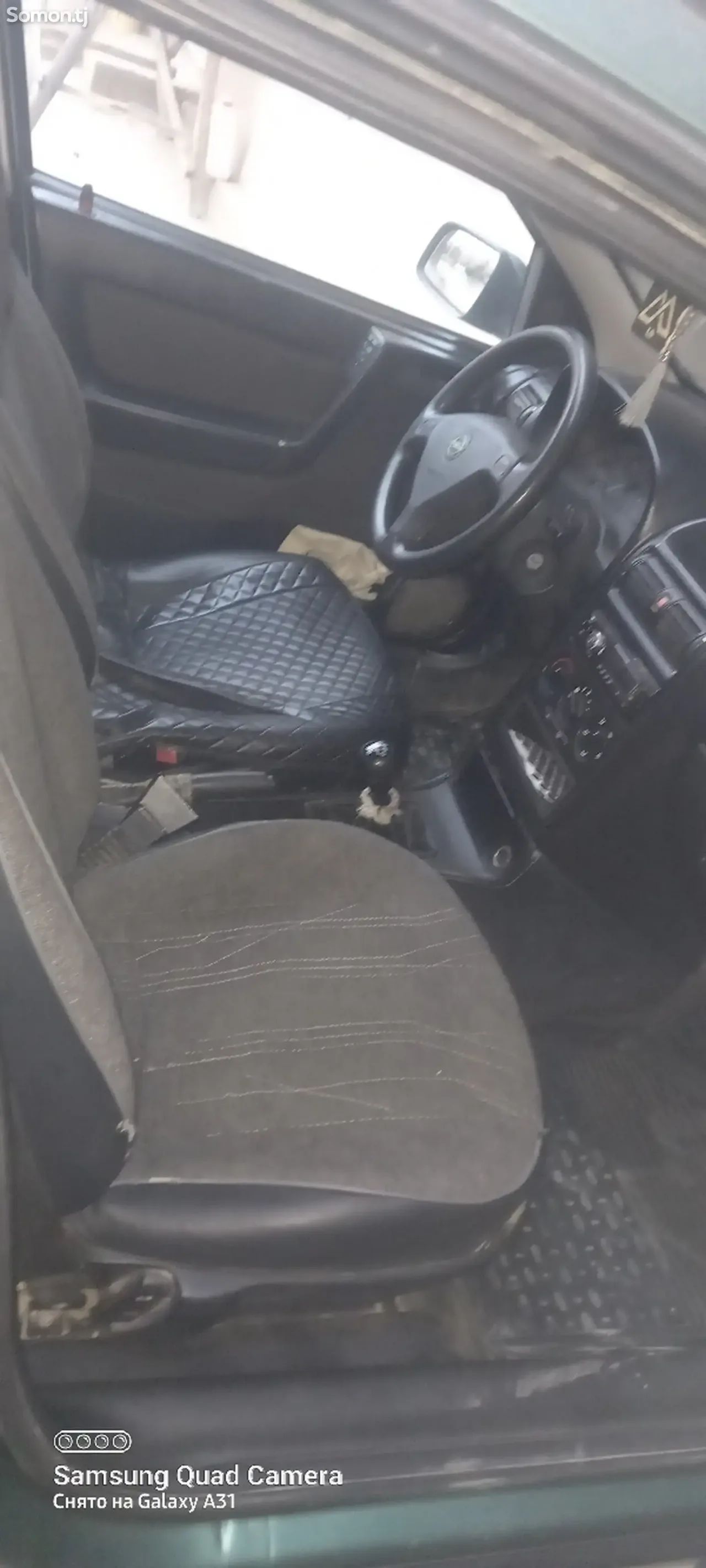 Opel Astra G 1998 · 1.6 MT