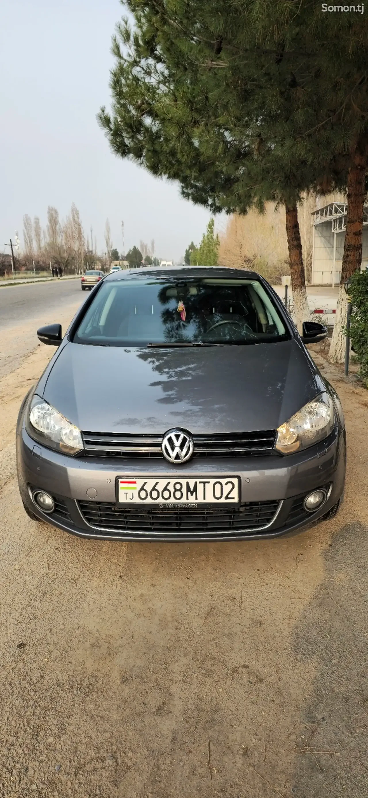 Volkswagen Golf 2011 · 1.2 MT