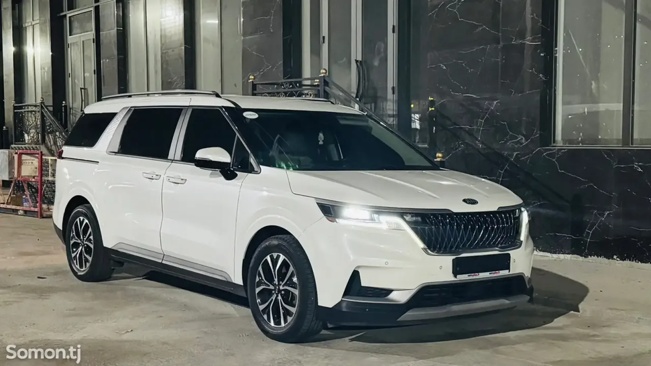 Kia Carnival 2021 · 2.2 AT