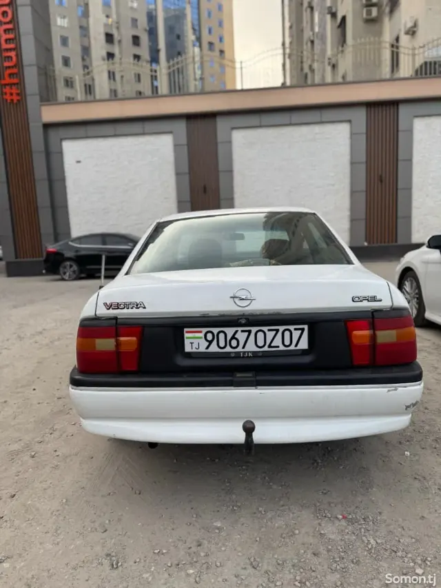 Opel Vectra A 1995 · 1.8 MT
