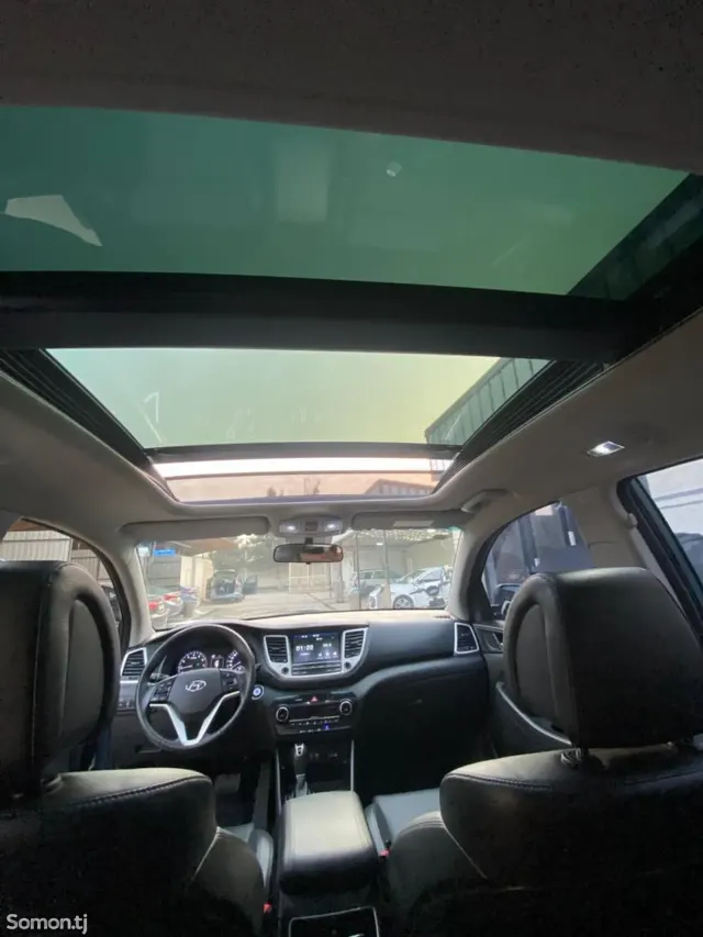 Hyundai Tucson 2018 · 1.6 AT