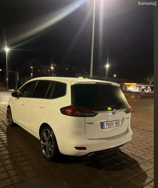 Opel Zafira 2014 · 1.6 AT