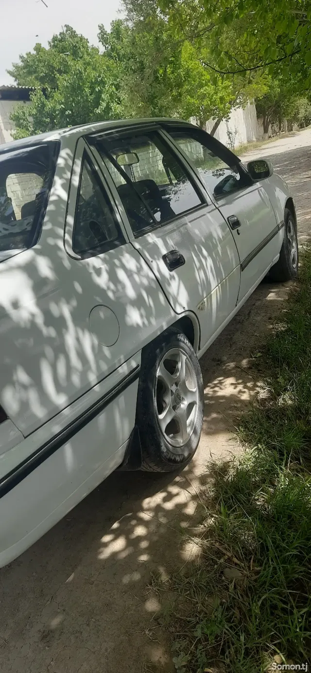 Daewoo Nexia 1996 · 1.5 MT