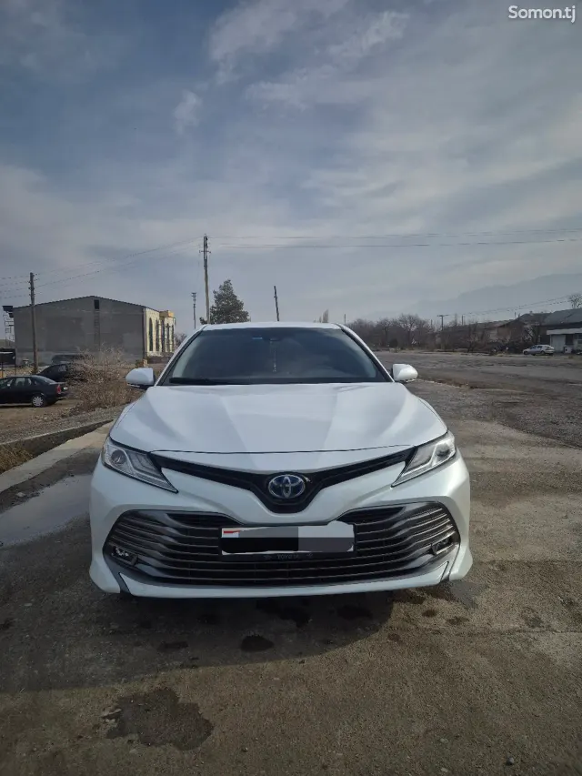 Toyota Camry 2018 · 2.5 AT