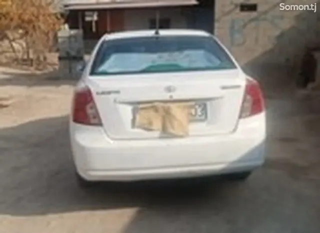 Chevrolet Lacetti 2003 · 1.6 MT