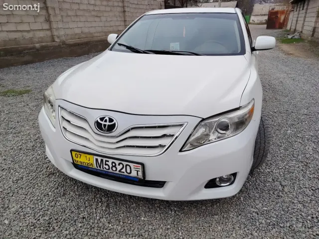 Toyota Camry 2009 · 2.4 AT