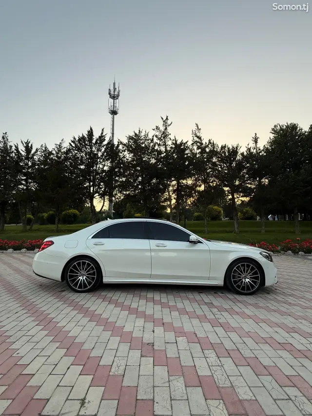 Mercedes-Benz S class 2018 · 3.0 AT