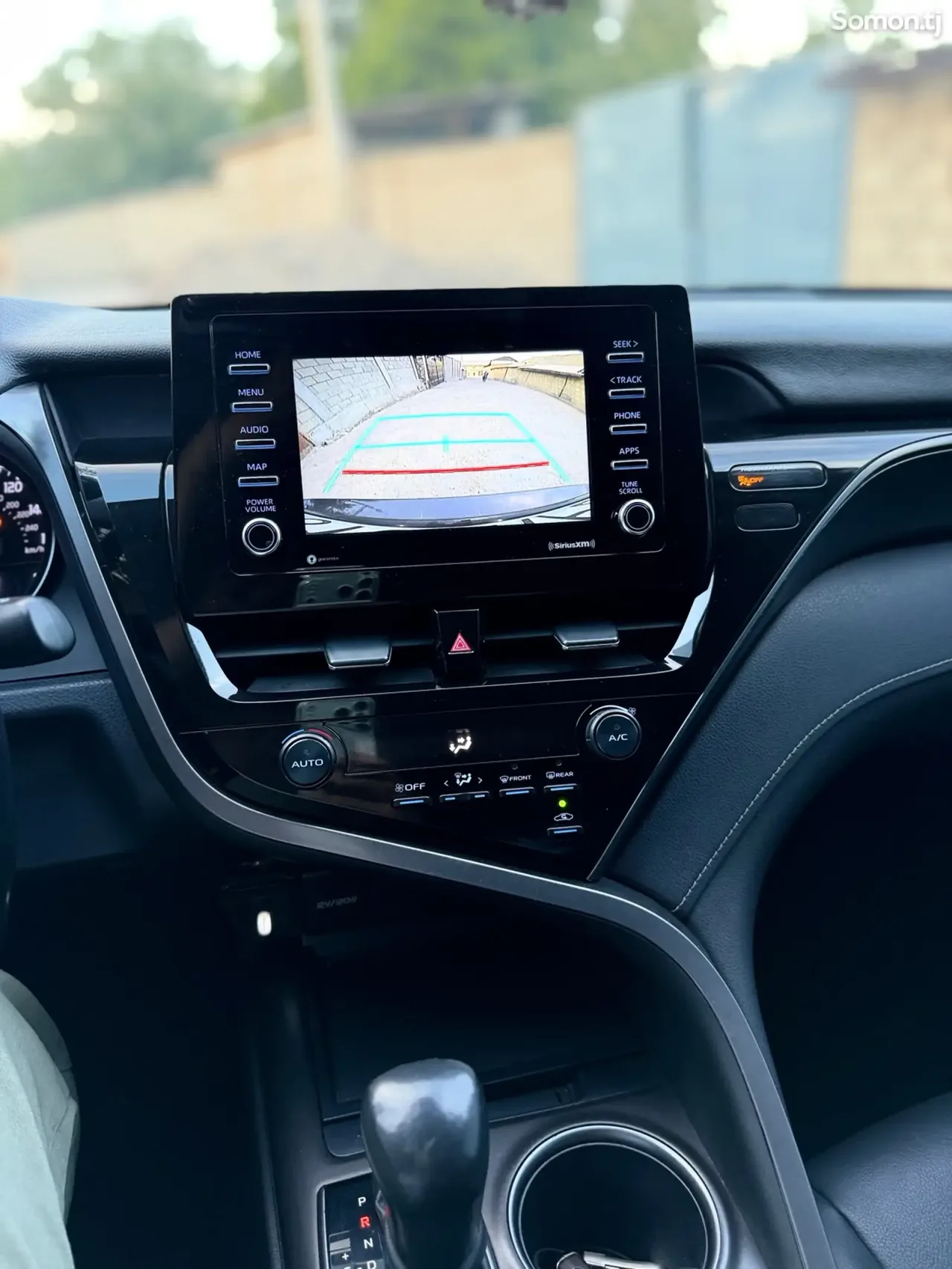 Toyota Camry 2021 · 2.5 AT