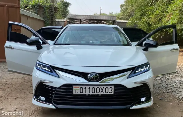 Toyota Camry 2018 · 2.5 AT