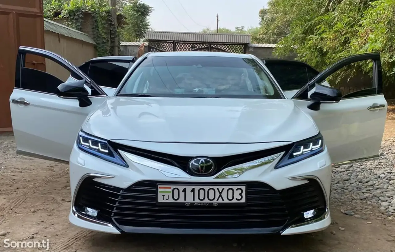 Toyota Camry 2018 · 2.5 AT
